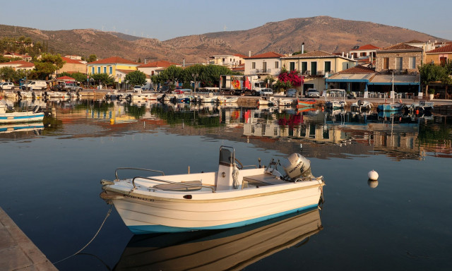 Γαλαξίδι: Απόδραση στη γραφική ναυτοπολιτεία της Φωκίδας που θυμίζει πίνακα ζωγραφικής