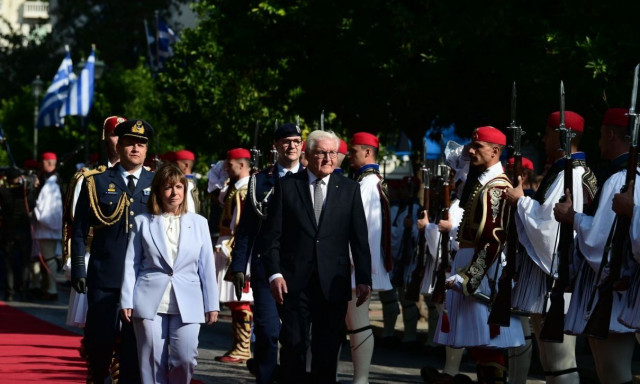 «Λήξαν» για τους Γερμανούς το θέμα των αποζημιώσεων - «Υπάρχει όμως ηθική πτυχή»