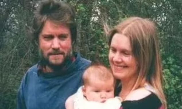 Βρετανία: Το «σπίτι των ονείρων» τους έγινε η κόλασή τους - Εξορκισμοί, μυστηριώδεις θάνατοι