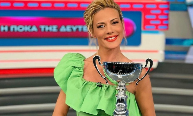 Ζέτα Μακρυπούλια: Κοκκίνισε με την περιγραφή παικτών στο Ρουκ Ζουκ για την λέξη «πουλί»