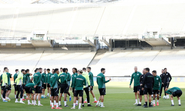 Πενταμελές επιτελείο ο Βιτόρια – Αποχαιρέτησε ο Αλόνσο