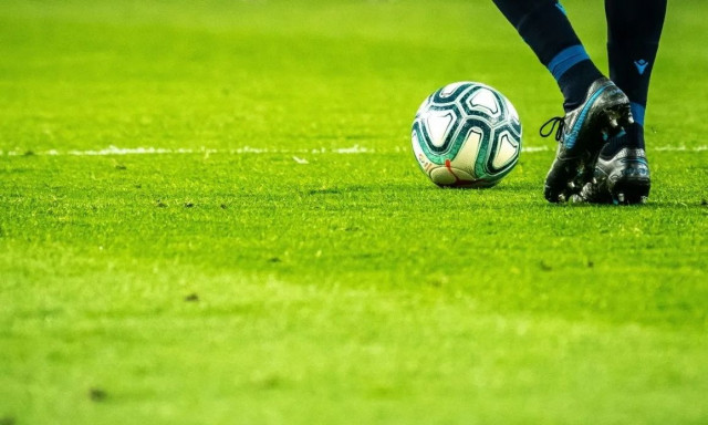 Δυνατά παιχνίδια στη Super League και ντέρμπι στην Premier League