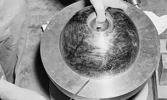 Η ιστορία πίσω από το πιο επικίνδυνο αντικείμενο στον κόσμο - Σκότωσε πολλούς επιστήμονες