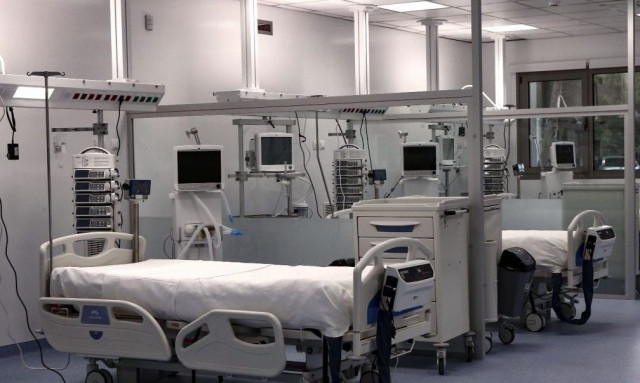 Τρίκαλα: Αυτοπυρπολήθηκε 85χρονη - Νοσηλεύεται διασωληνωμένη