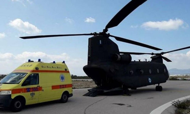 Επείγουσα αεροδιακομιδή στο ΚΑΤ για τον 30χρονο που αυτοπυρπολήθηκε στο Ηράκλειο