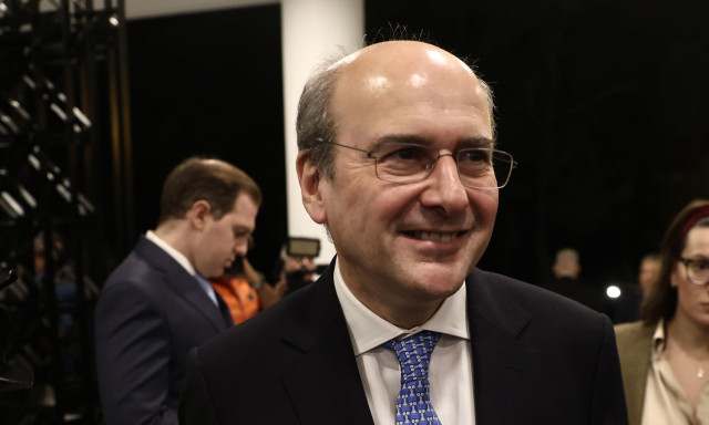 Χατζηδάκης: Μειώσεις φόρων στην τριετία 2025-2027 με ανάπτυξη και αντιμετώπιση της φοροδιαφυγής