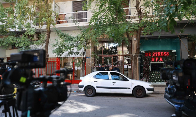 Αμπελόκηποι: Μάσκες και χειρόγραφες σημειώσεις εντοπίστηκαν στις έρευνες