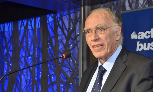 Βασίλης Λεβέντης: «Διαψεύδω πως κινδύνευσα να πεθάνω, ζω»