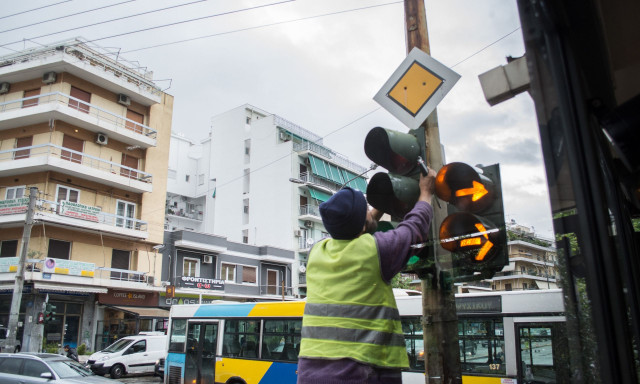 Κάμερες στα φανάρια της Αθήνας: Πού θα τοποθετηθούν – Ποιοι κινδυνεύουν με πρόστιμο