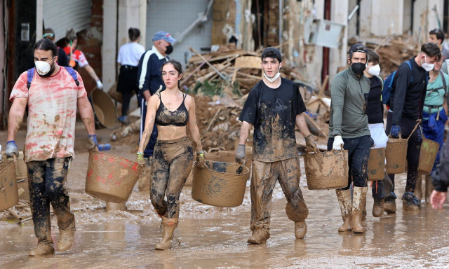 Ισπανία: Ξεχειλίζει η οργή των κατοίκων για την καθυστέρηση της βοήθειας – Αγωνία σε κάθε βροχή