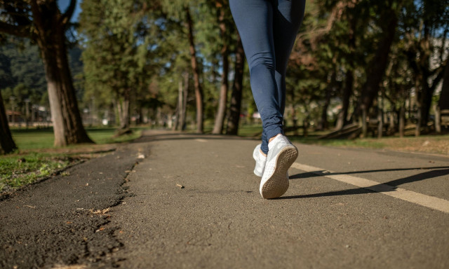 Μαθήτρια Λυκείου περπατά οκτώ χιλιόμετρα για να πάει στο σχολείο!
