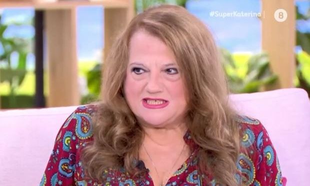 Συγκινεί η Ελένη Καστάνη για την απώλεια της αδερφής της: «Ήμουν στη σκηνή και ένιωθα τη ματαιότητα»