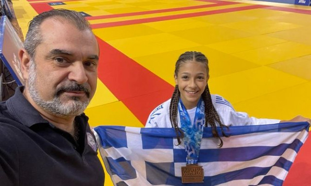 Νεαρή Κρητικιά ανέβηκε στο βάθρο του παγκόσμιου κυπέλλου Jiu Jitsu και σκόρπισε συγκίνηση