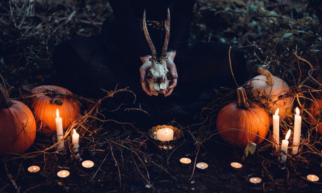 Παιδιά άφησαν Halloween κεράσματα έξω από το σπίτι μητέρας που είχε τον γιο της στο νοσοκομείο