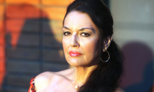 Ελένη Φιλίνη: «Ο Μάρκος Σεφερλής ενοχλεί που είναι ικανός και γεμίζει το θέατρο τόσα χρόνια»