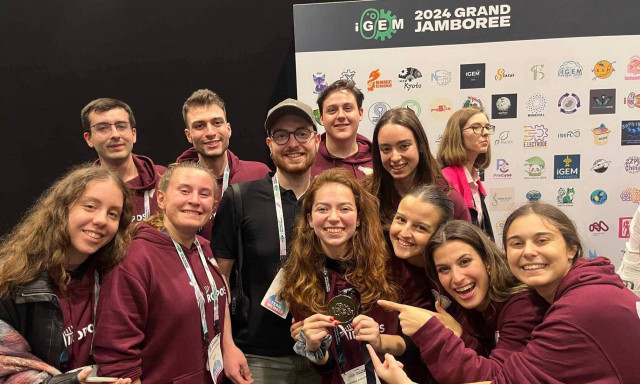 Χρυσό μετάλλιο σε Έλληνες φοιτητές για καινοτόμα θεραπεία κατά του ιού του Δυτικού Νείλου