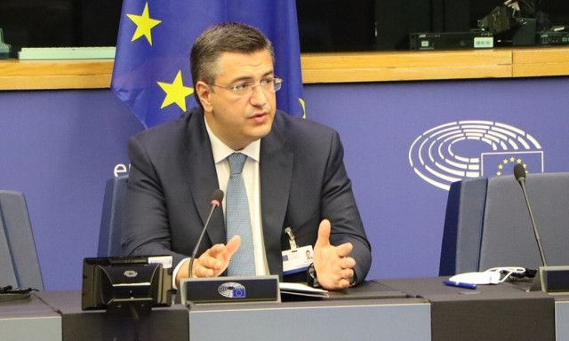 Απόστολος Τζιτζικώστας: Εγκρίθηκε η υποψηφιότητά του για τη θέση Επίτροπου Μεταφορών και Τουρισμού