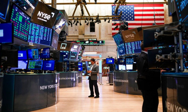 Στάση αναμονής στη Wall Street με το βλέμμα στις εκλογές