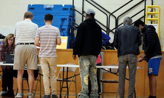 Αμερικανικές προεδρικές εκλογές 2024: Τα πρώτα εκλογικά κέντρα κλείνουν