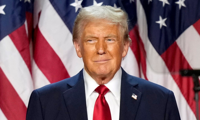 Ντόναλντ Τραμπ: Οι γυναίκες που περιστοίχισαν τον Πλανητάρχη - Οι θεωρίες συνωμοσίας για την Μελάνια