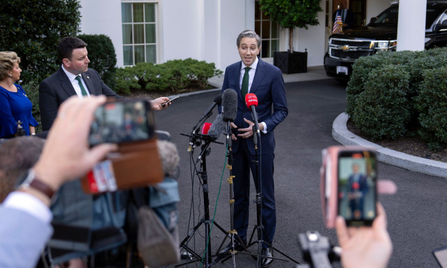 Πρόωρες εκλογές και στην... Ιρλανδία - Γιατί η νίκη Τραμπ προκαλεί αναταραχή