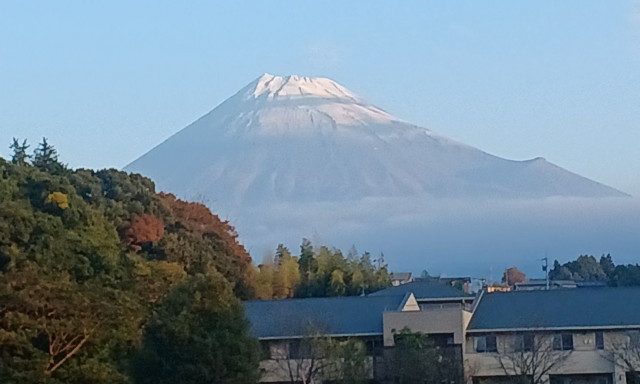 Ιαπωνία: Το χιόνι επέστρεψε στο όρος Φούτζι μετά από μακρά απουσία