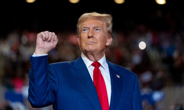 «Ζούμε στην εποχή του Τραμπ»: Πρόσωπο της Χρονιάς για τους FT, ο 47ος πρόεδρος των ΗΠΑ