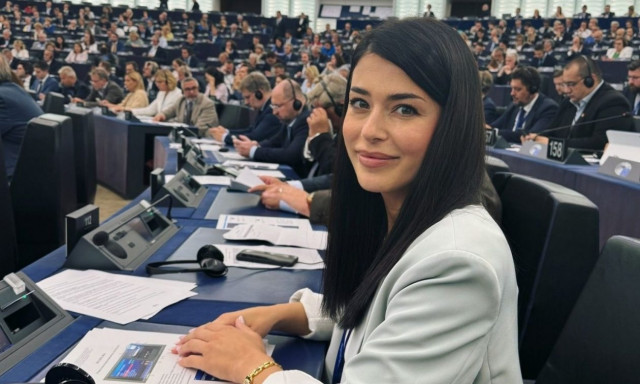 Αφροδίτη Λατινοπούλου: Απάντησε στις επικρίσεις για το «πόθεν έσχες» ως ευρωβουλευτής