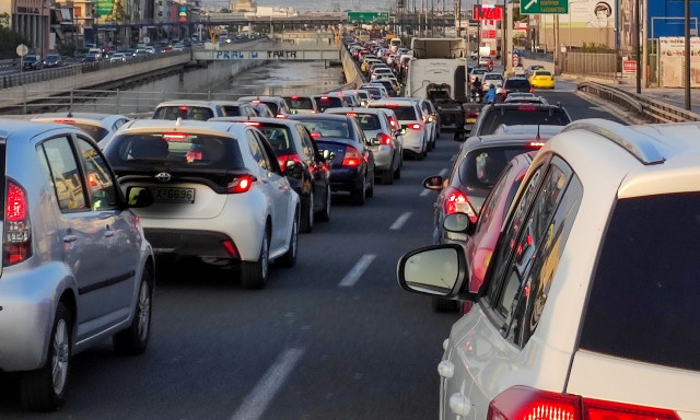 Τέλη κυκλοφορίας 2025: Πόσα θα πληρώσετε φέτος - Ο πίνακας με τα ποσά