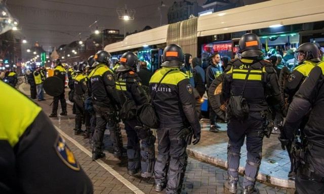 «Απαράδεκτα» τα επεισόδια εις βάρος ισραηλινών φιλάθλων λέει ο Ολλανδός πρωθυπουργός