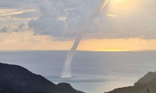 Κύπρος: Εντυπωσιακές εικόνες από υδροστρόβιλο στην Λεμεσό