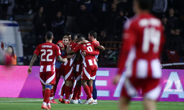 «Τον έκανε… κομμάτια» ο Ολυμπιακός τον ΠΑΟΚ: Τα πρωτοσέλιδα των αθλητικών εφημερίδων (11/11)