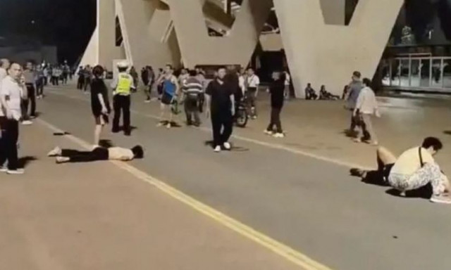 Κίνα: Αυτοκίνητο έπεσε πάνω σε πεζούς, δεκάδες τραυματίες