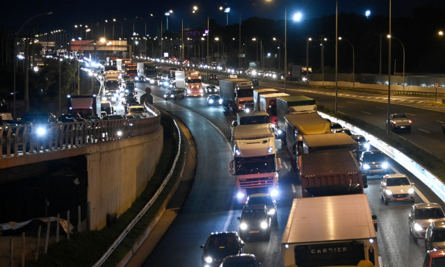 Κίνηση τώρα: «Έμφραγμα» σε Κηφισό και Κηφισίας - Μεγάλες καθυστερήσεις σε Αττική Οδό