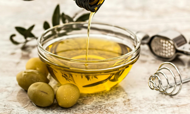 Ελαιόλαδο: Πώς διαμορφώνεται η τιμή του - Πόσο πωλείται στο ράφι