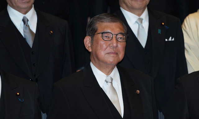 Ιαπωνία: Τον πήρε ο ύπνος κι έγειρε.... στη Βουλή - Αλλά ήταν ο πρωθυπουργός - Δείτε βίντεο