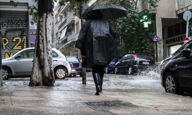 Καιρός - Το μεγάλο Σάββατο των βροχών: Δύο ξένα μοντέλα κρούουν τον κώδωνα του κινδύνου