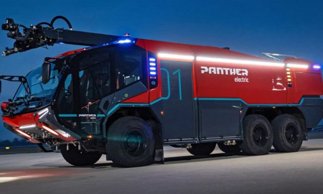 Το Rosenbauer Panther 6×6 σβήνει φωτιές… ηλεκτρικά
