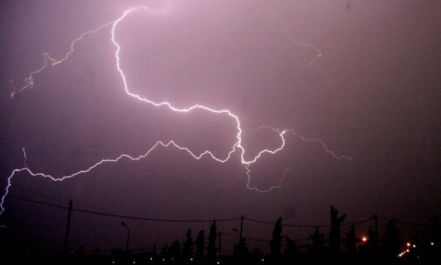 Έκτακτο Δελτίο ΕΜΥ: Μεγάλη προσοχή τις επόμενες ώρες - Οι περιοχές που θα είναι έντονα τα φαινόμενα