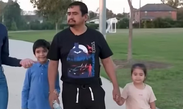 ΗΠΑ: O μετανάστης που «τρέλανε» τη ρεπόρτερ  - Θα στηρίξει Τραμπ ακόμα κι αν απελαθεί