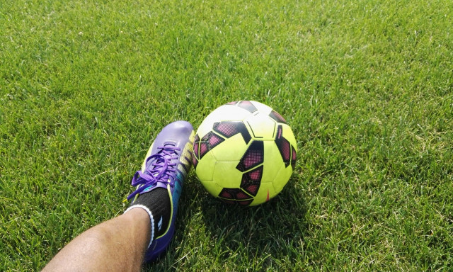 Ποδοσφαιριστής πέθανε μπροστά στα μάτια της μητέρας του πριν την πρώτη του προπόνηση στη νέα ομάδα