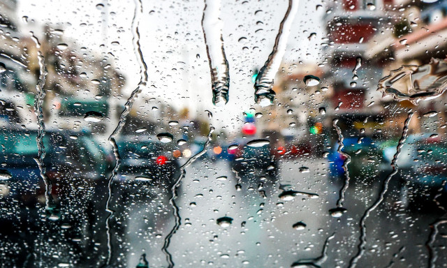 Καιρός: Τα πήγαινε - έλα της καταιγίδας- Πού θα βρέξει σήμερα και αύριο σημείο προς σημείο