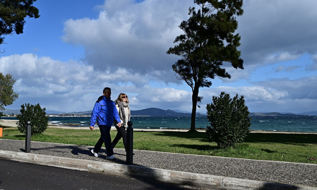 Meteo: Ξεπέρασε τους 25 βαθμούς η θερμοκρασία σε όλη τη χώρα