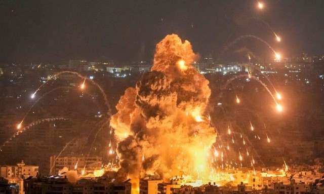 Πολύνεκρες μάχες στον Λίβανο - Σκοτώθηκαν Ισραληνοί στρατιώτες και άμαχοι σε βομβαρδισμούς