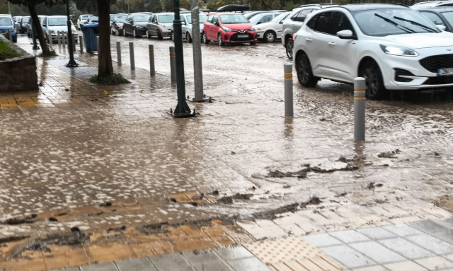 Κακοκαιρία Alexandros: Πολλές διακοπές ρεύματος καταγγέλλουν κάτοικοι της Αττικής