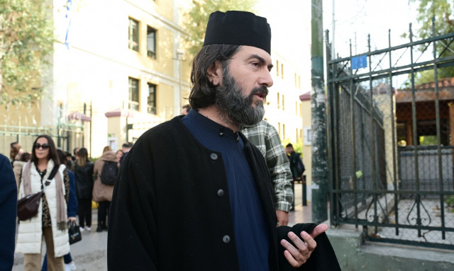 Κιβωτός: Νέα ανατροπή για τον πατέρα Αντώνιο – 4 τρόφιμοι ανακάλεσαν τις κατηγορίες