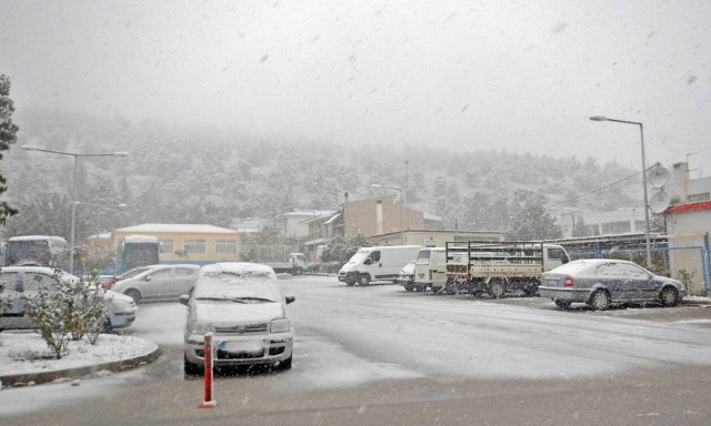 «Αγριεύει» ο καιρός: Κακοκαιρία από την Ιταλία φέρνει χιονοπτώσεις και μεγάλη πτώση της θερμοκρασίας