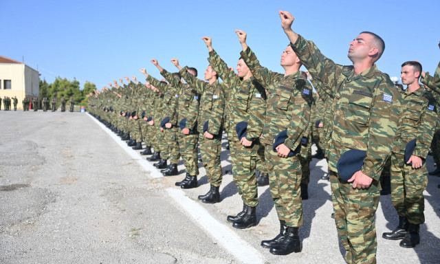 Ένοπλες Δυνάμεις: Ποια στρατόπεδα κλείνουν οριστικά και ποια συγχωνεύονται - Τι εξετάζει η κυβέρνηση