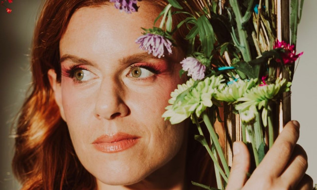 Lou Is: «Δεν με περιορίζουν ταμπέλες και κριτικές»