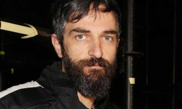 Άρης Σερβετάλης: Θύμα διαδικτυακής απάτης ο ηθοποιός - «Προσοχή, δεν είμαι εγώ»